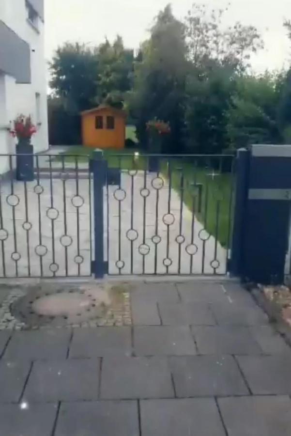 Apartment Mit Schoener, Moderner Einrichtung Köln Dış mekan fotoğraf